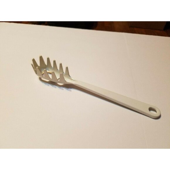 Tailor Made #2 Spaghetti Pasta Fork White 11" Nylon Fork Server Spoon Measuring - Picture 1 of 6